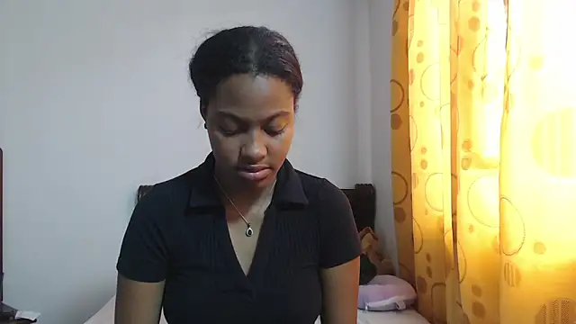 Snapshot of StormiHills chatting on 19, 11, 2025 StormiHills online show from 19, 11, 2025