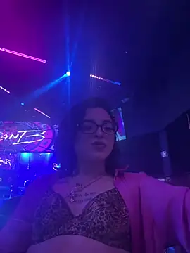 exoticmisfitt online show from 30, 7, 2026