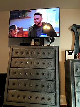 Snapshot of BubbaATL chatting on 28, 11, 2025 BubbaATL online show from 28, 11, 2025