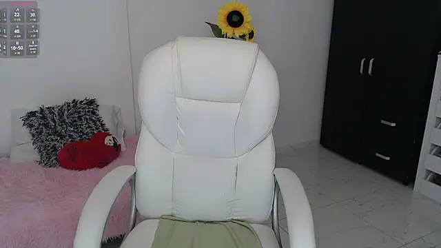 Snapshot of Ghada_milf chatting on 24, 12, 2024 Ghada milf online show from 24, 12, 2024