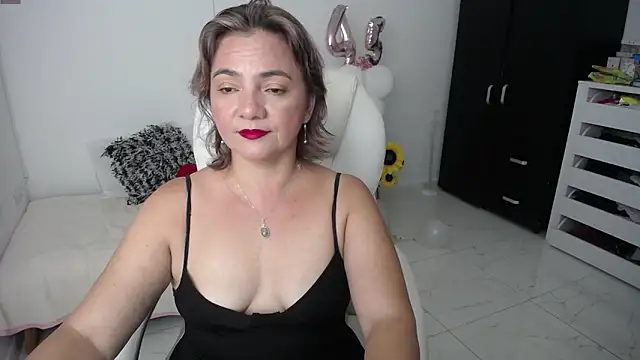 Snapshot of Ghada_milf chatting on 18, 1, 2025 Ghada milf online show from 18, 1, 2025