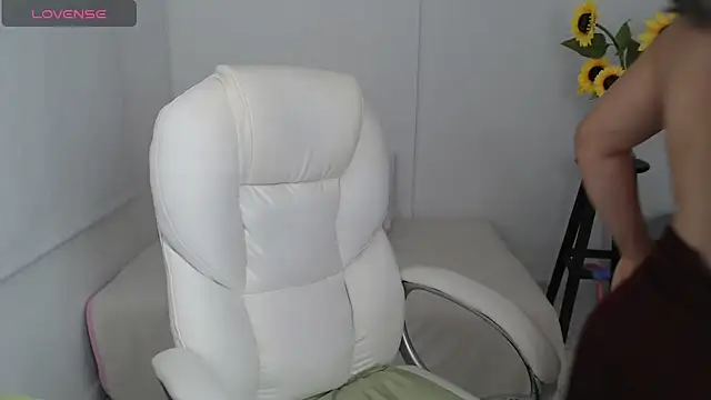 Snapshot of Ghada_milf chatting on 11, 10, 2025 Ghada milf online show from 11, 10, 2025