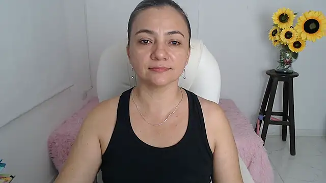 Snapshot of Ghada_milf chatting on 20, 11, 2025 Ghada milf online show from 20, 11, 2025