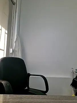 Snapshot of doctora-danna chatting on 17, 9, 2025 doctora-danna online show from 17, 9, 2025
