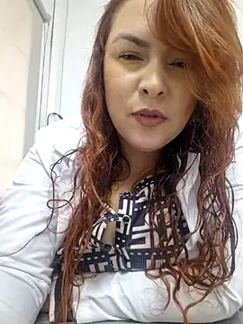 Snapshot of doctora-danna chatting on 11, 10, 2025 doctora-danna online show from 11, 10, 2025