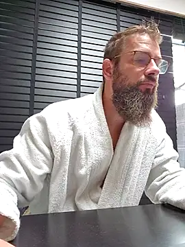 Snapshot of TRebelG chatting on 11, 10, 2025 TRebelG online show from 11, 10, 2025