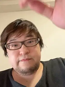 Snapshot of yuuki198912 chatting on 8, 11, 2025 yuuki198912 online show from 8, 11, 2025