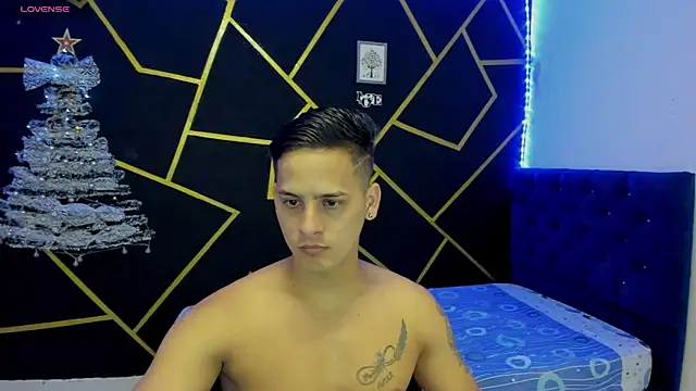 Snapshot of JANER_03 chatting on 13, 12, 2024 JANER 03 online show from 13, 12, 2024