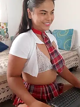 Snapshot of Cleo_hills chatting on 6, 12, 2024 Cleo hills online show from 6, 12, 2024