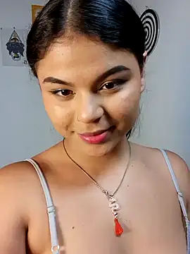 Snapshot of Cleo_hills chatting on 11, 12, 2024 Cleo hills online show from 11, 12, 2024