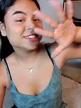 Snapshot of Cleo_hills chatting on 24, 1, 2025 Cleo hills online show from 24, 1, 2025