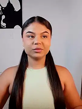 Snapshot of Cleo_hills chatting on 17, 2, 2025 Cleo hills online show from 17, 2, 2025