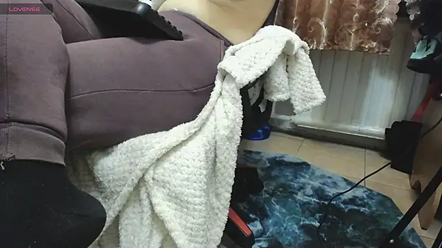 Snapshot of Queen_Sport chatting on 4, 12, 2025 Queen Sport online show from 4, 12, 2025