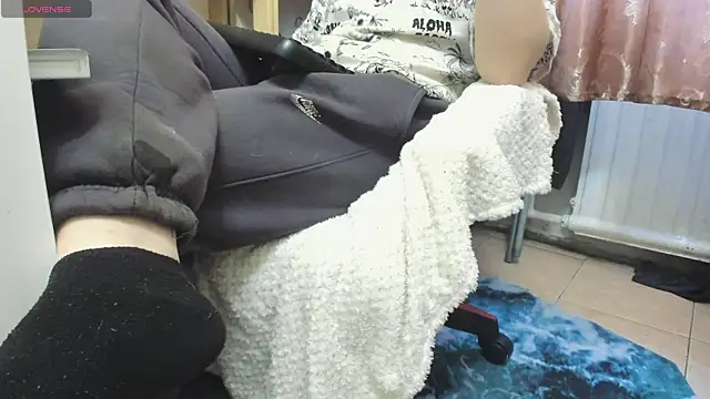 Snapshot of Queen_Sport chatting on 17, 12, 2025 Queen Sport online show from 17, 12, 2025