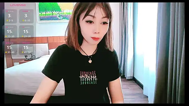 Snapshot of Aster_Hoa chatting on 18, 11, 2025 Aster Hoa online show from 18, 11, 2025