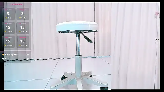 Snapshot of Aster_Hoa chatting on 29, 11, 2025 Aster Hoa online show from 29, 11, 2025