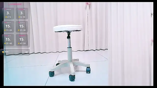 Snapshot of Aster_Hoa chatting on 1, 12, 2025 Aster Hoa online show from 1, 12, 2025