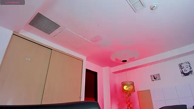 Snapshot of NathalyDaniels chatting on 8, 2, 2025 NathalyDaniels online show from 8, 2, 2025