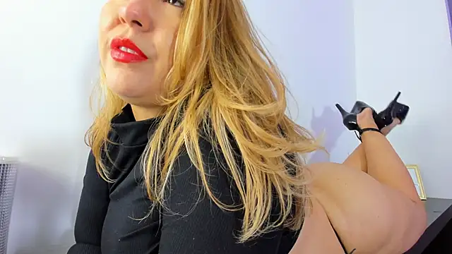 Snapshot of NathalyDaniels chatting on 17, 2, 2025 NathalyDaniels online show from 17, 2, 2025