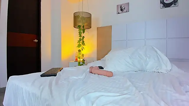 Snapshot of NathalyDaniels chatting on 22, 2, 2025 NathalyDaniels online show from 22, 2, 2025