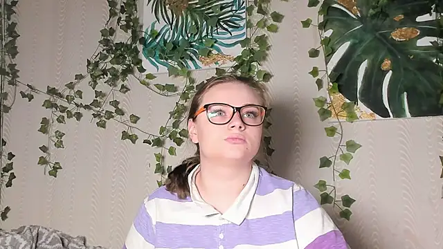 Seductive She Wolf online show from 3, 11, 2025