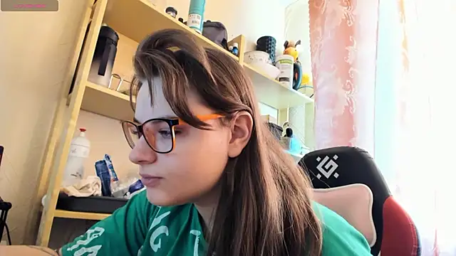 Seductive She Wolf online show from 13, 3, 2026