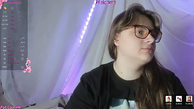 Snapshot of Seductive_She_Wolf chatting on 27, 6, 2026 Seductive She Wolf online show from 27, 6, 2026