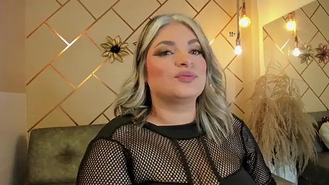 Snapshot of marianeporter__ chatting on 14, 12, 2025 marianeporter online show from 14, 12, 2025