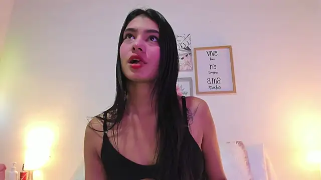 LaurenRodriiguez online show from 27, 2, 2026