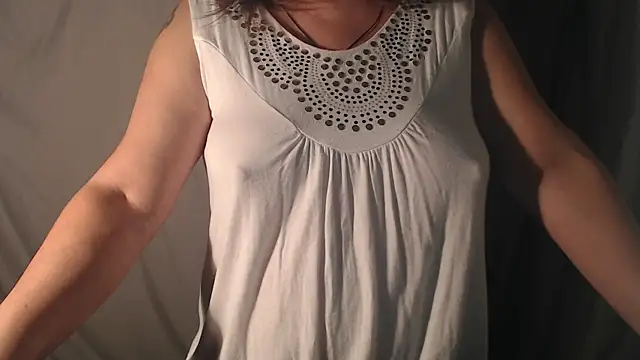 1BECHA1 online show from 29, 9, 2025