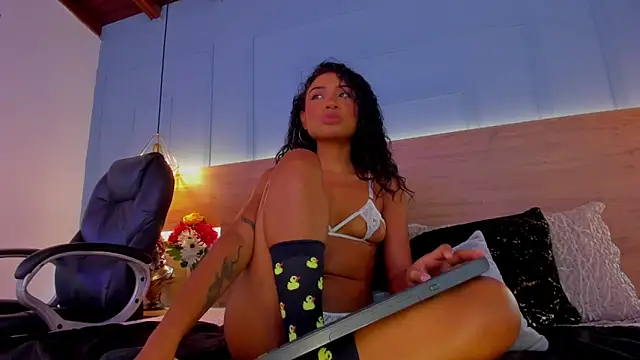 Snapshot of andymiller_ chatting on 13, 2, 2025 andymiller online show from 13, 2, 2025