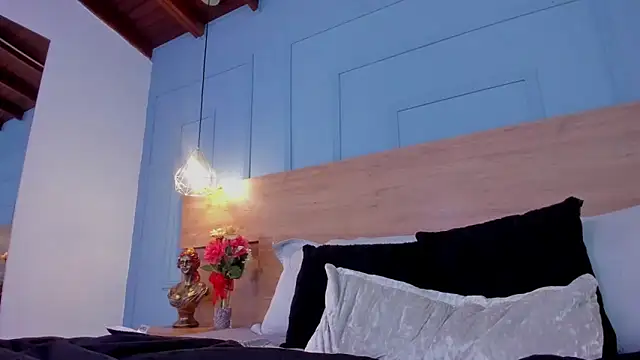 Snapshot of andymiller_ chatting on 5, 3, 2025 andymiller online show from 5, 3, 2025