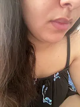 yassminsexy22 online show from 25, 10, 2025