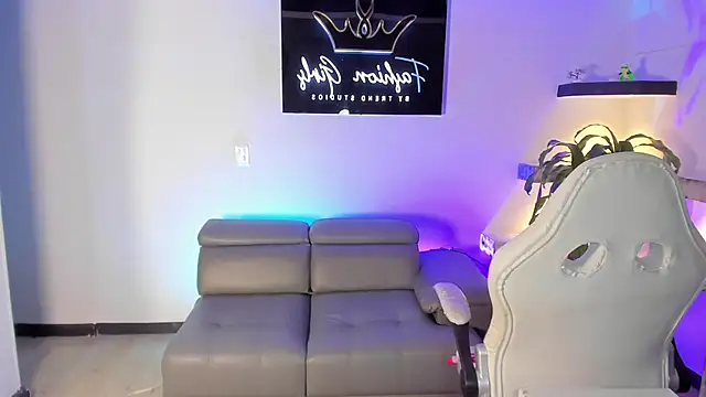 CamilaHarperr  online show from 13, 2, 2025