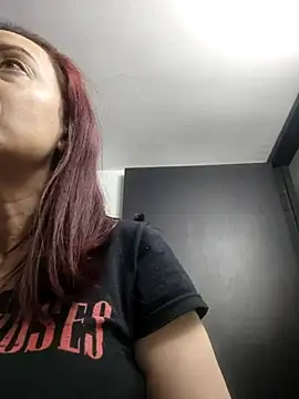 catalinamommyx online show from 24, 9, 2025