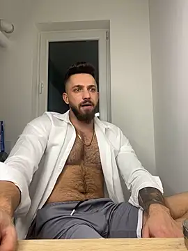 Snapshot of LoveIsBlind_ chatting on 1, 1, 2025 LoveIsBlind online show from 1, 1, 2025