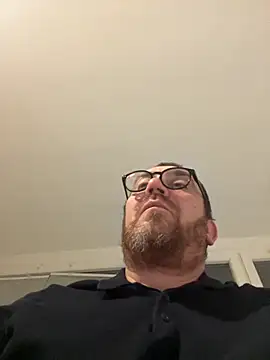 Snapshot of onaka1 chatting on 15, 11, 2025 onaka1 online show from 15, 11, 2025