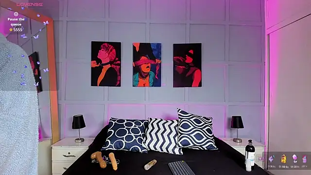 Snapshot of Elizabeth_Santos chatting on 16, 12, 2025 Elizabeth Santos online show from 16, 12, 2025