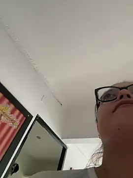 Karla-sexy01 online show from 4, 1, 2025