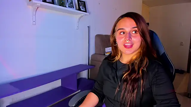 evy orange1 online show from 9, 4, 2026