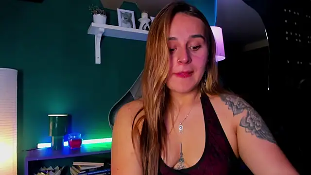Snapshot of evy_orange1 chatting on 13, 6, 2026 evy orange1 online show from 13, 6, 2026