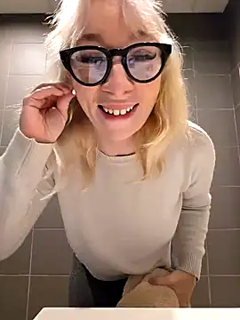 Snapshot of Giuliana_baby chatting on 14, 2, 2025 Giuliana baby online show from 14, 2, 2025