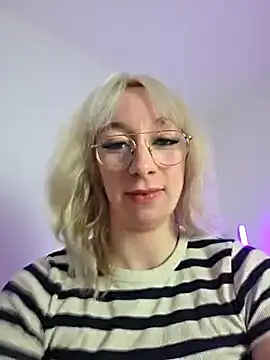 Snapshot of Giuliana_baby chatting on 19, 2, 2025 Giuliana baby online show from 19, 2, 2025