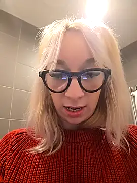 Snapshot of Giuliana_baby chatting on 27, 2, 2025 Giuliana baby online show from 27, 2, 2025