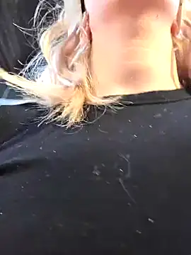 Snapshot of Giuliana_baby chatting on 4, 3, 2025 Giuliana baby online show from 4, 3, 2025