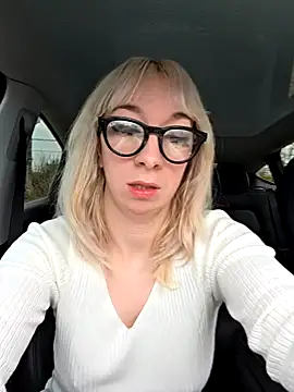 Snapshot of Giuliana_baby chatting on 9, 3, 2025 Giuliana baby online show from 9, 3, 2025