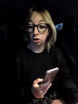 Snapshot of Giuliana_baby chatting on 23, 9, 2025 Giuliana baby online show from 23, 9, 2025