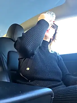 Snapshot of Giuliana_baby chatting on 17, 10, 2025 Giuliana baby online show from 17, 10, 2025