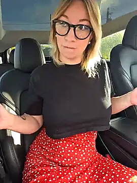 Snapshot of Giuliana_baby chatting on 26, 10, 2025 Giuliana baby online show from 26, 10, 2025