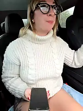 Snapshot of Giuliana_baby chatting on 27, 10, 2025 Giuliana baby online show from 27, 10, 2025